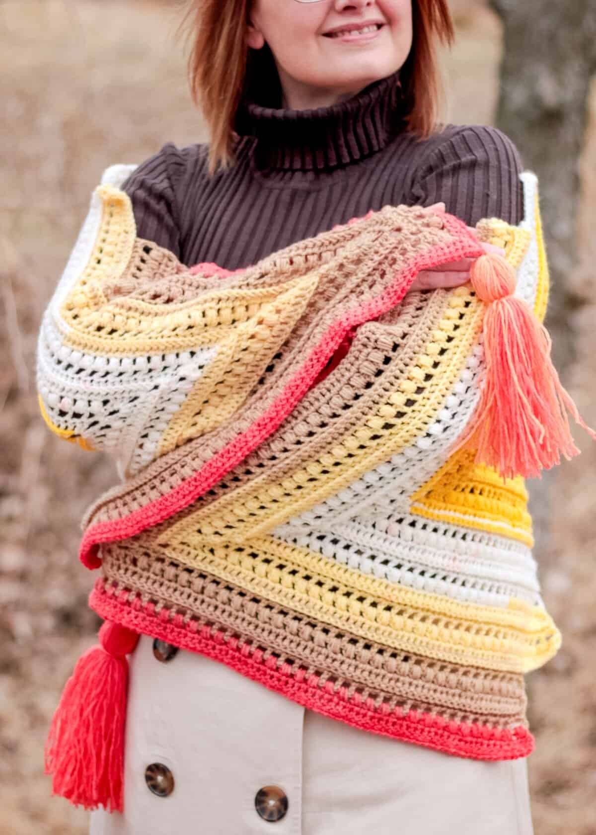 Crochet shawl pattern with self-striping yarn free crochet pattern