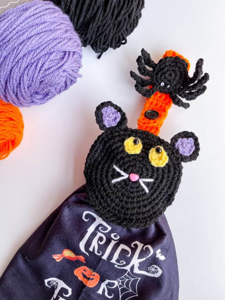 black cat with spider towel topper free pattern
