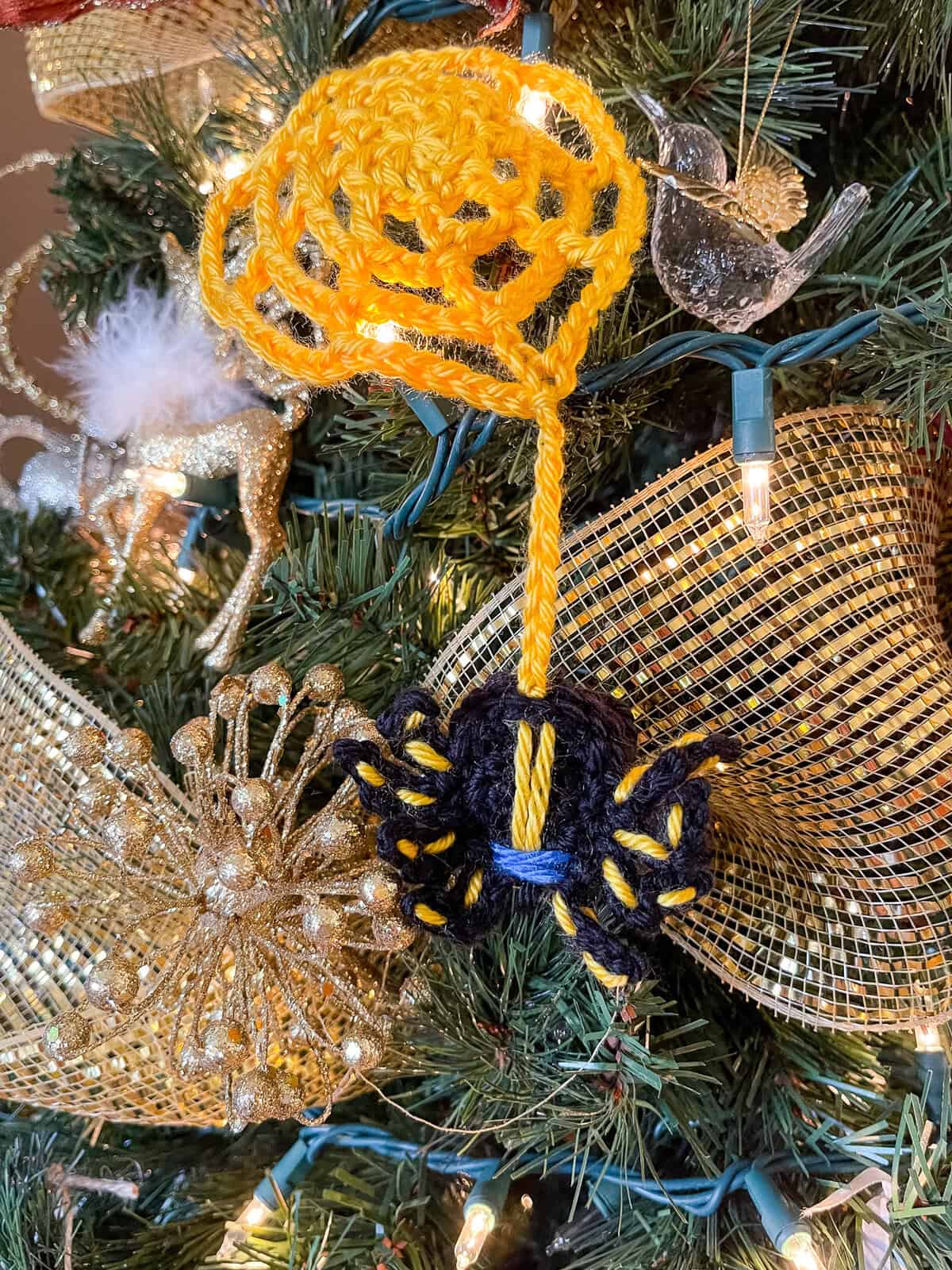 crochet spider web pattern Christmas ornament