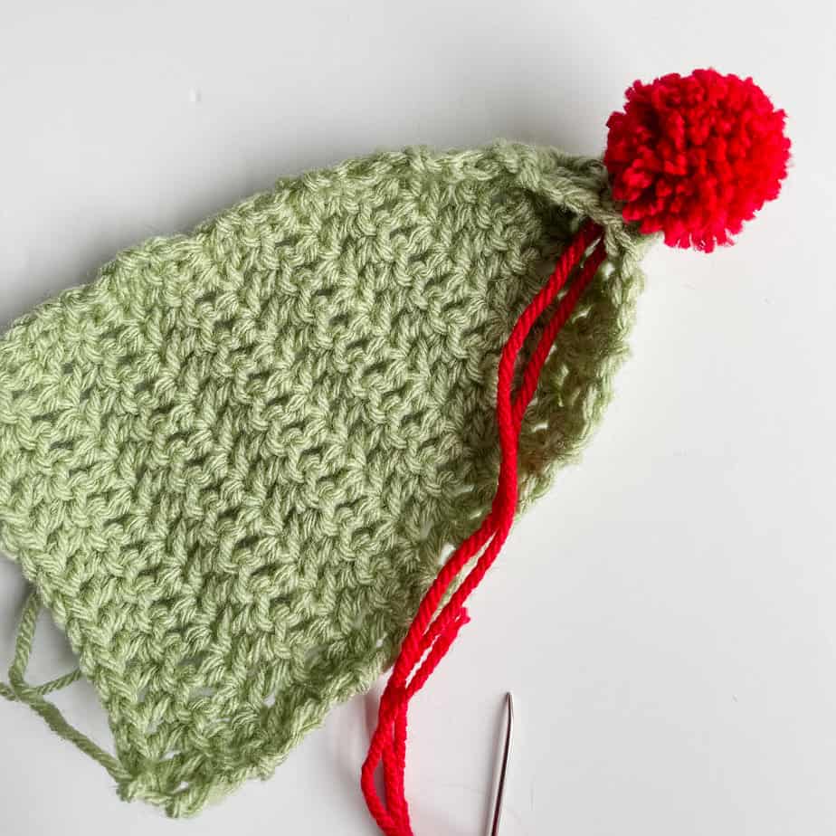 Elf square hat pom pom process