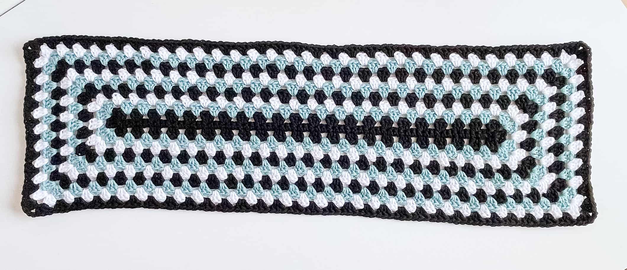 crochet rectangle Grann blanket for pig