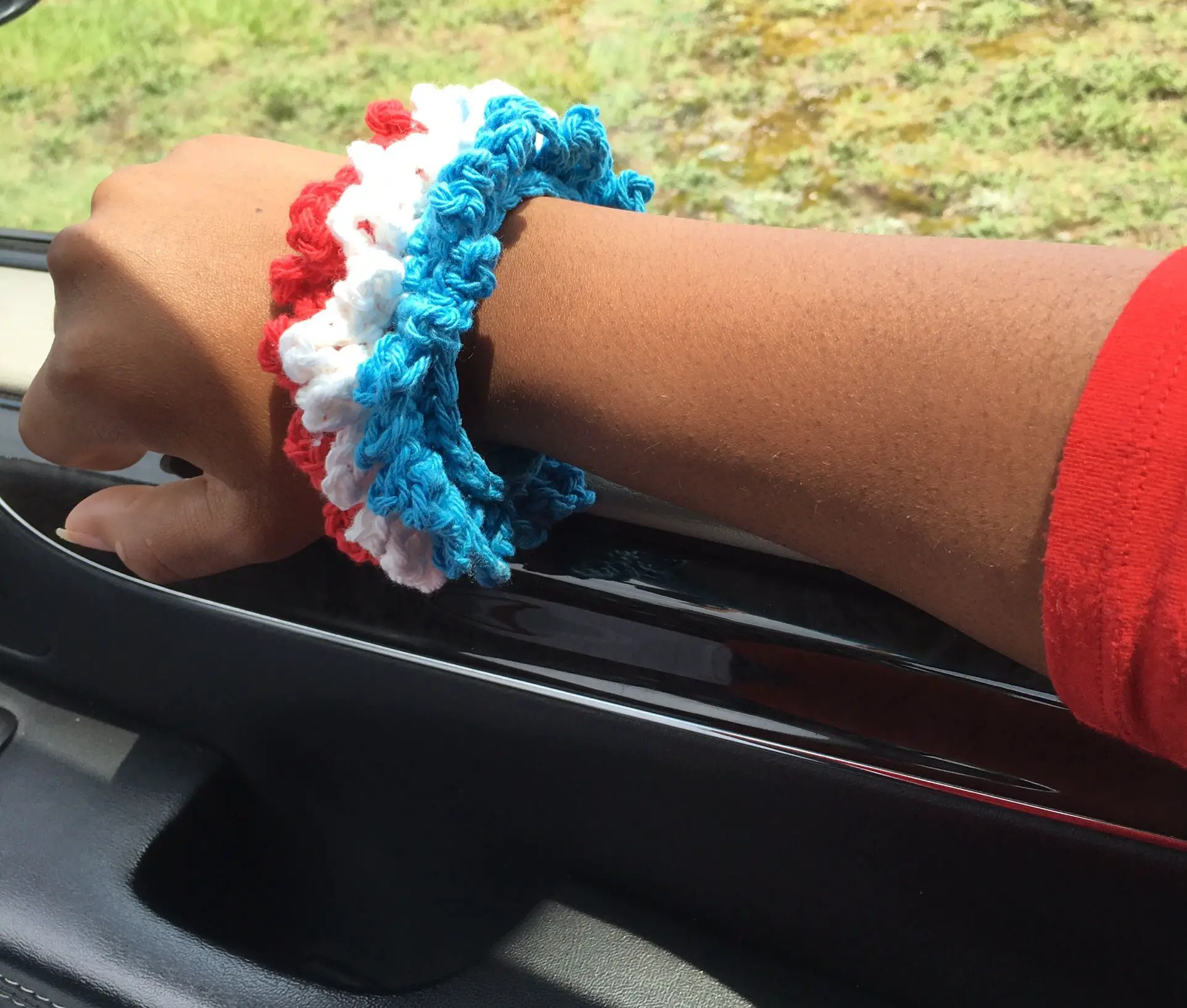 Patriotic crochet pattern Bracelet by Creations by Courtney