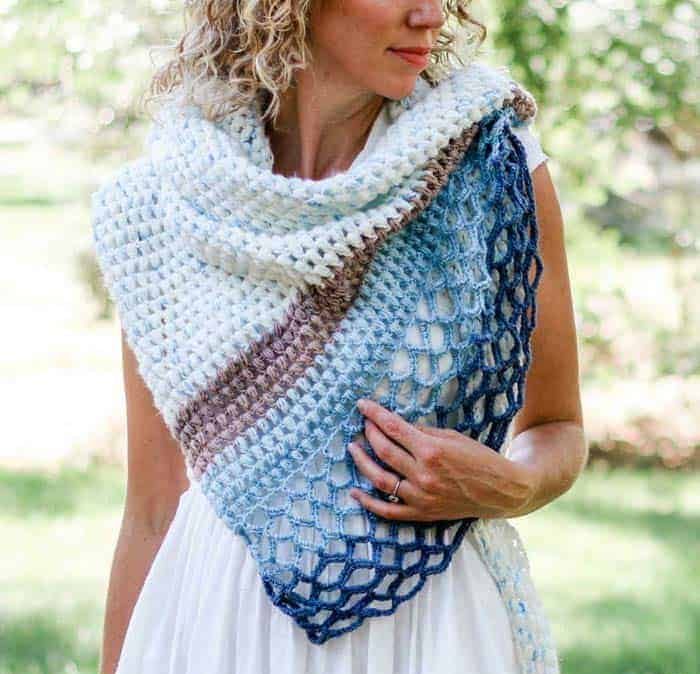 Rising Tide Shawl byy Make and Do Crew