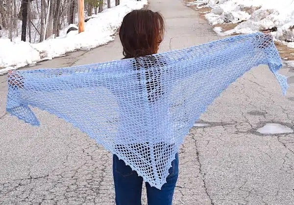 Spring Triangle Shawl by Zamiguz