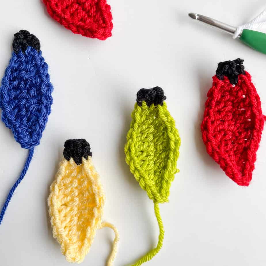 crochet Christmas bulbs