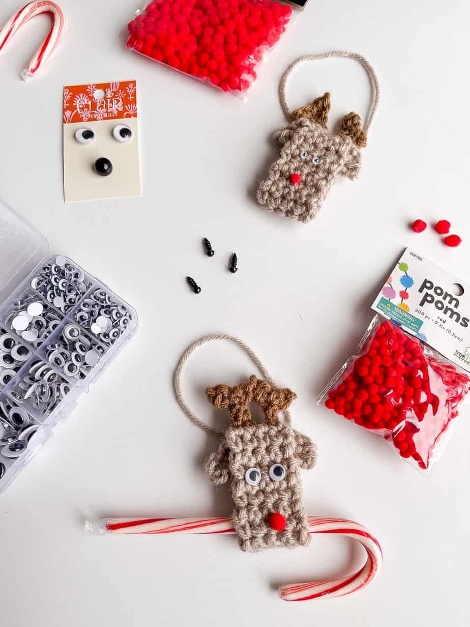 crochet reindeer ornament embellishment choices