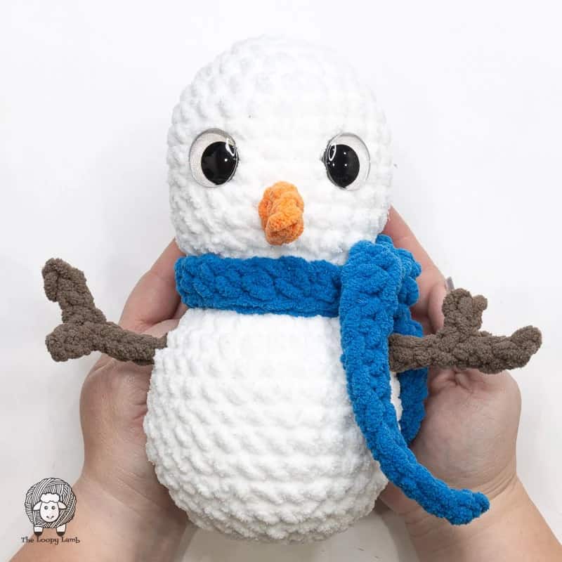 No Sew Snowman Amigurumi by The Loopy Lamb