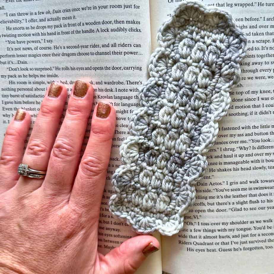Crochet book mark free crochet pattern