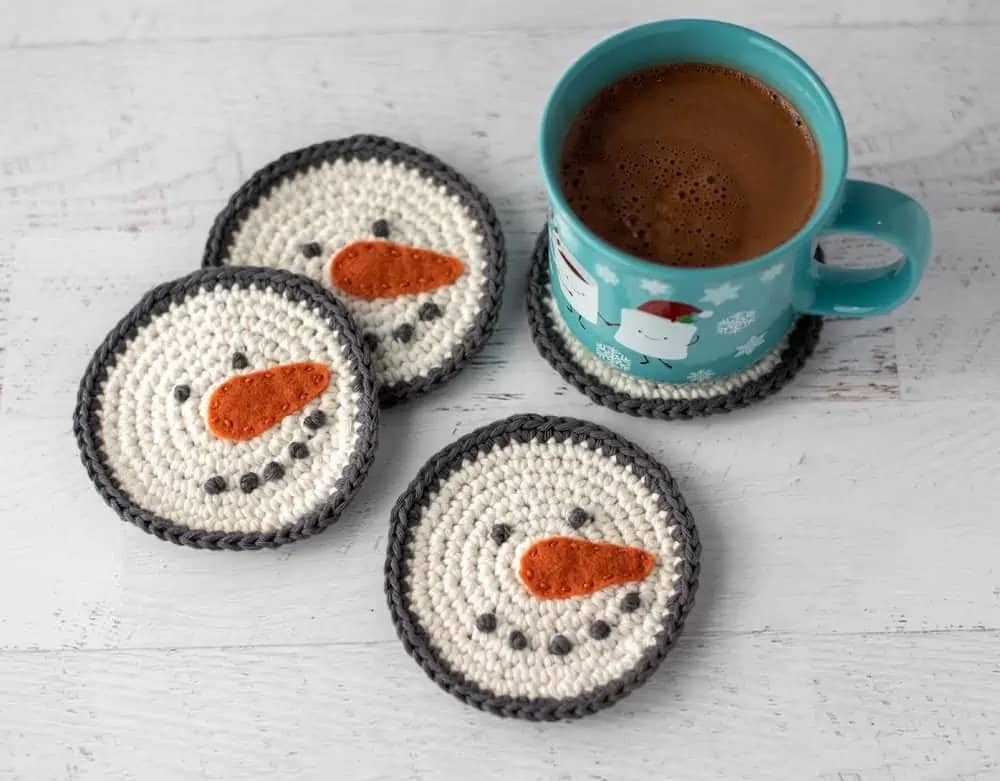 Snowman Coasters by Crochet 365 Knit Too