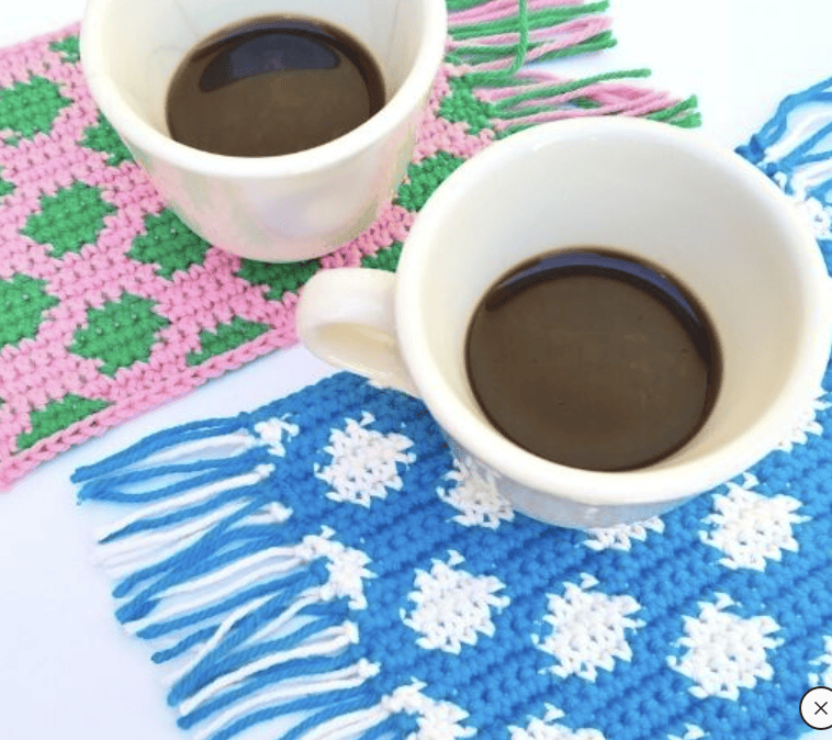 Polka Dot Mug Rugs free pattern by Raffamusa Designs