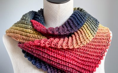 Free Crochet Infinity Scarf Pattern | Fiesta Scarf