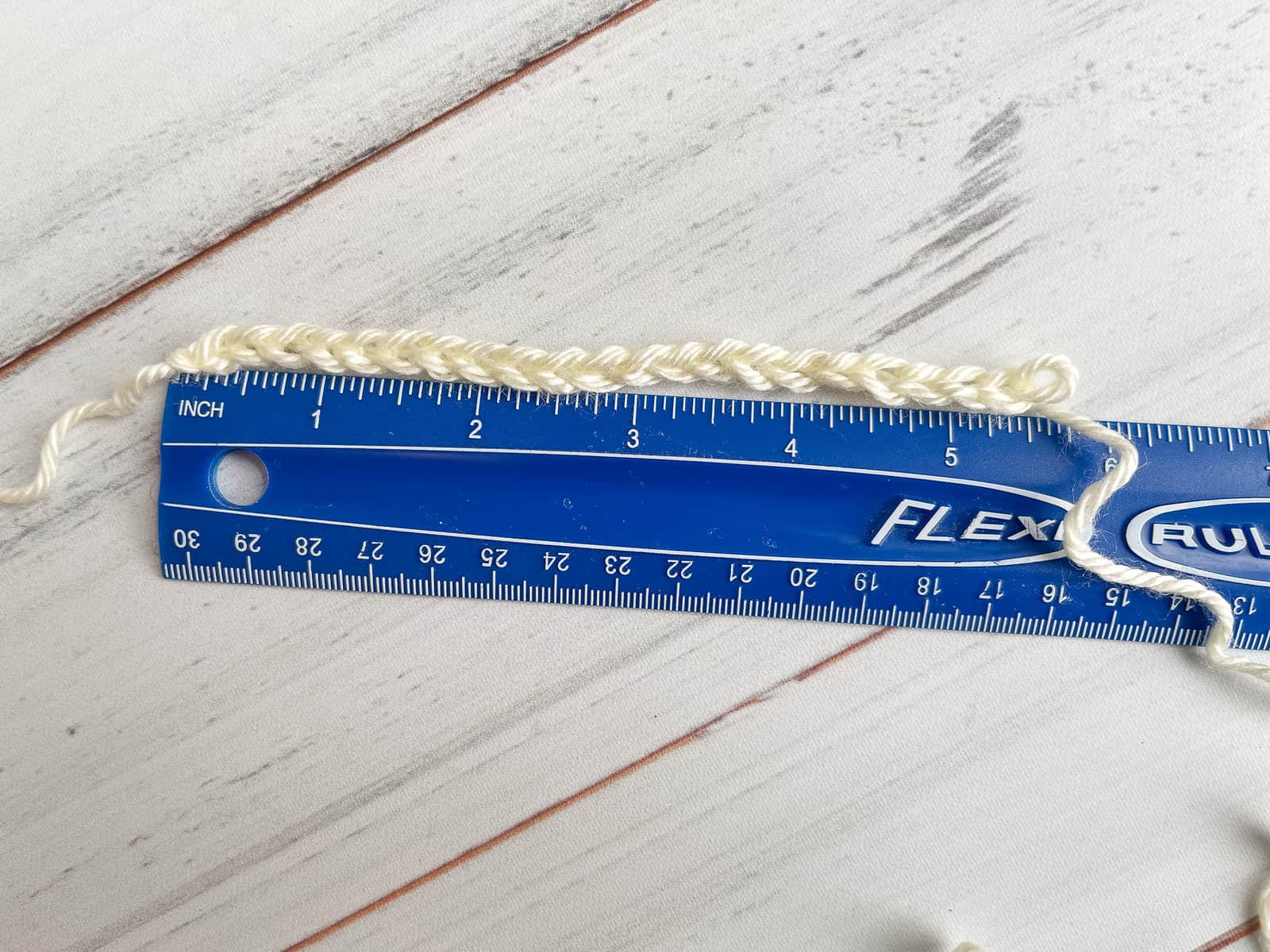 How to measure your crochet chain