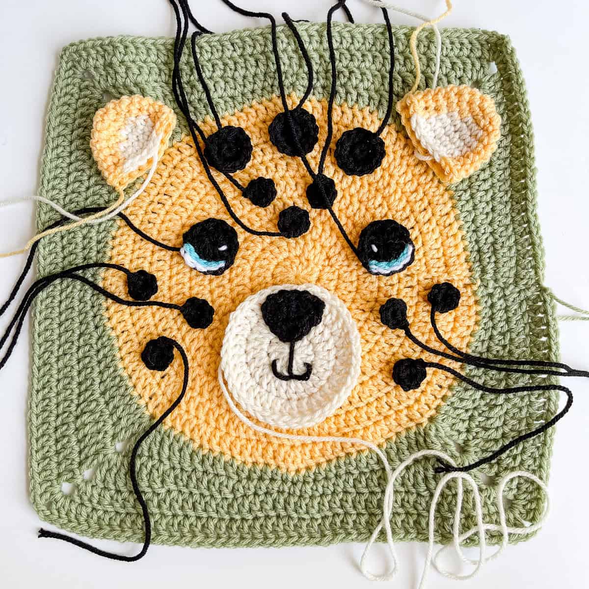 crochet leopard square process