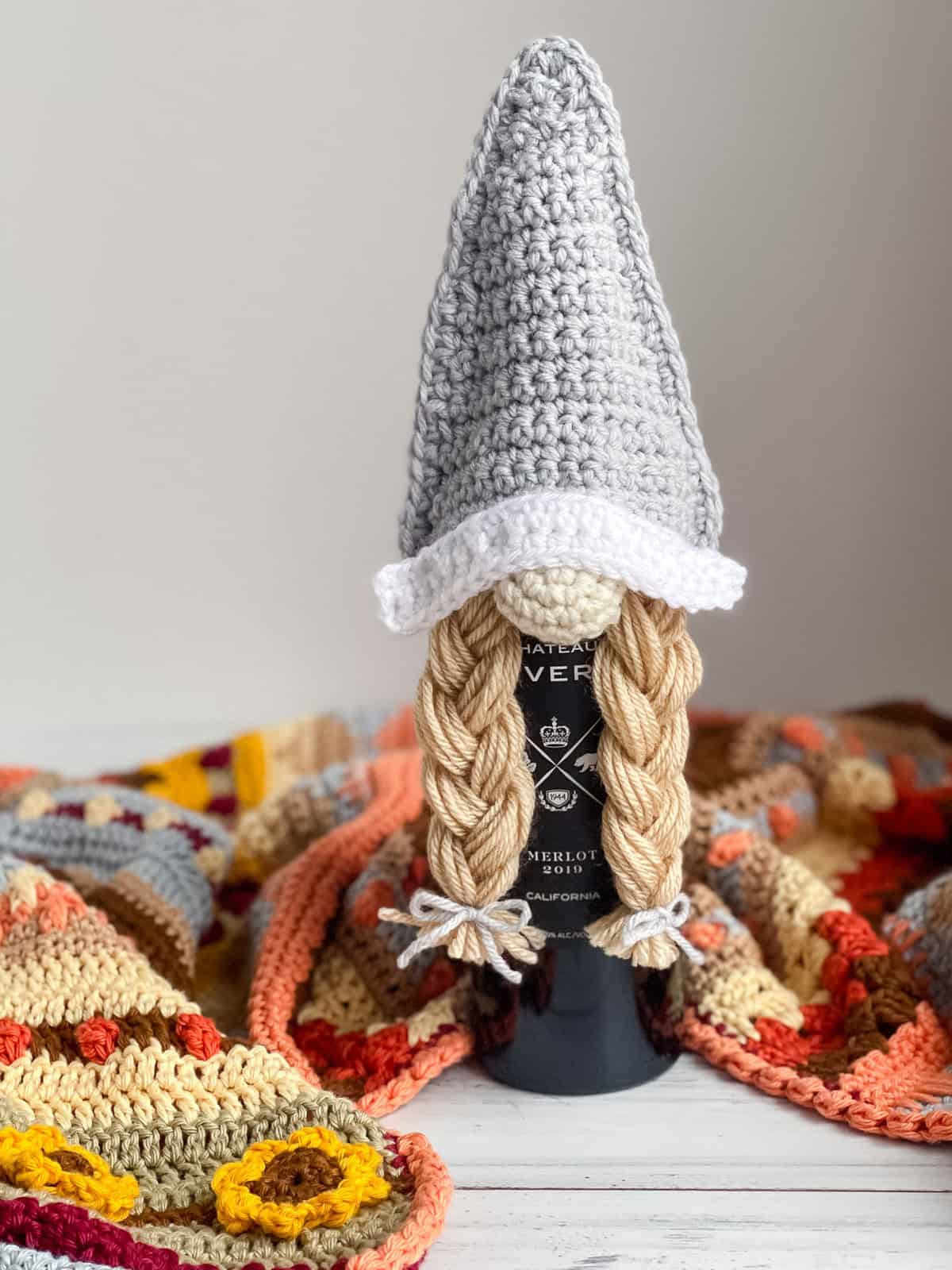Mrs. Pilgrim Gnome Bottle Topper free pattern