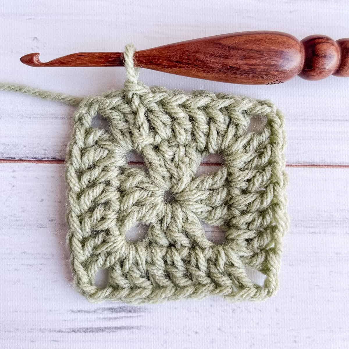 Finish repeat round 2 solid dc granny