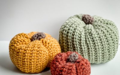 Chunky Pumpkin Crochet Pattern in 3 sizes!