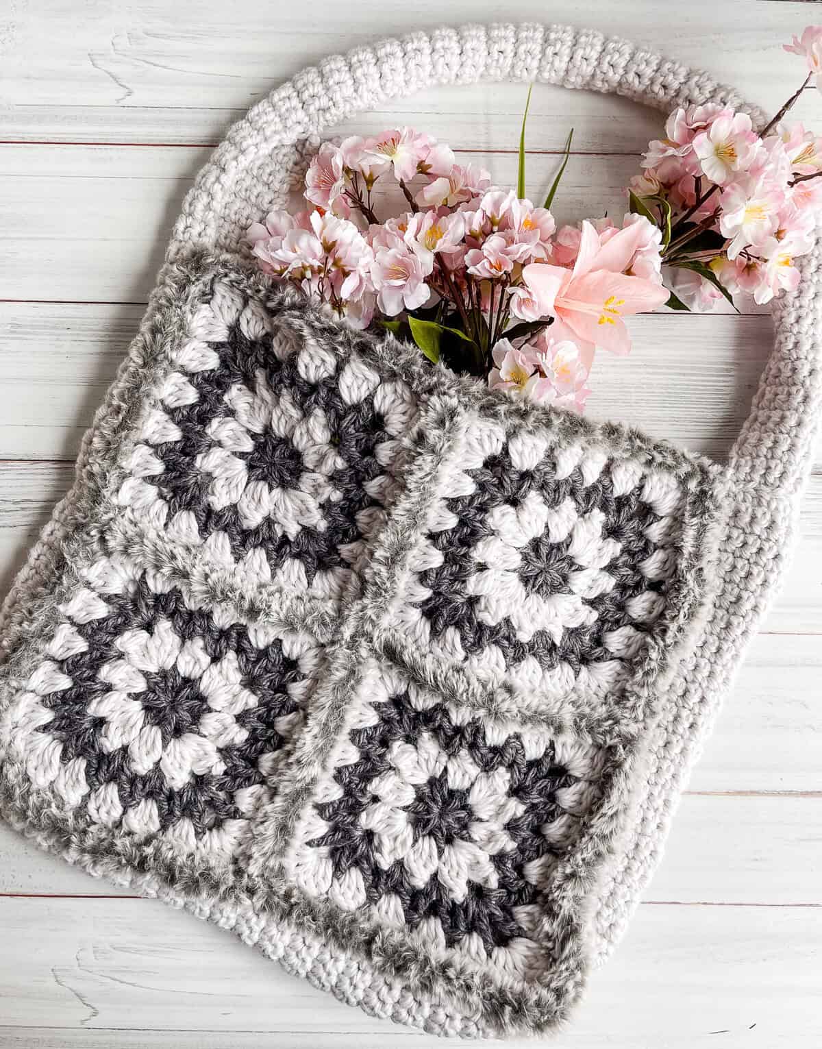 crochet granny square bag