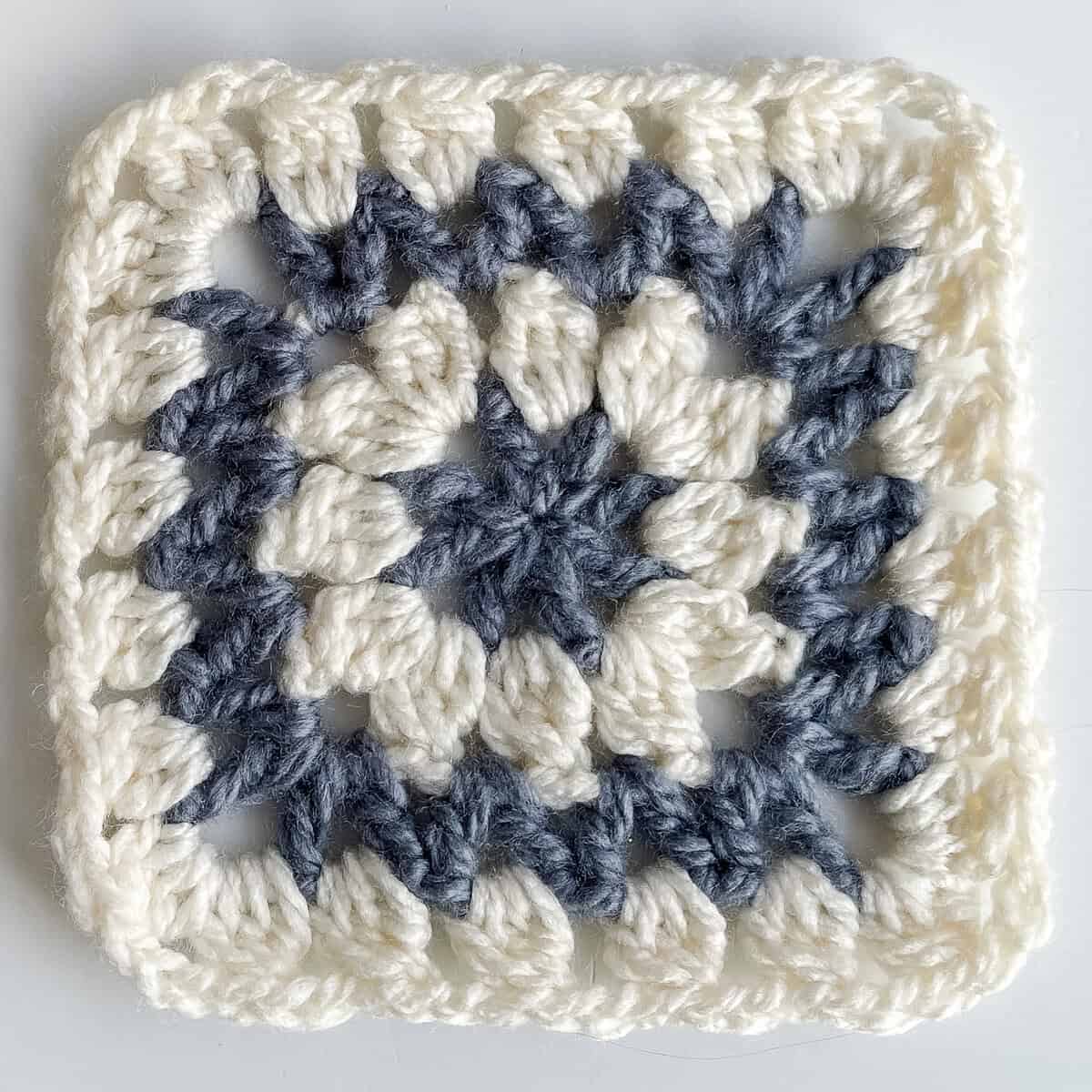Posh Panache Square made with Jiffy bulky yarn