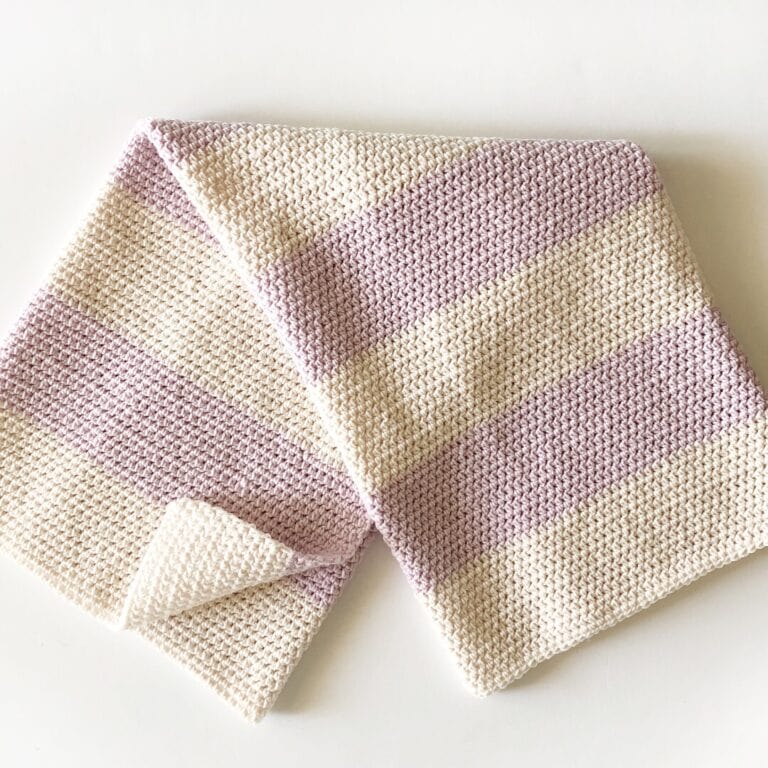 Simple Crochet Baby Blanket by Daisy Farm Crafts