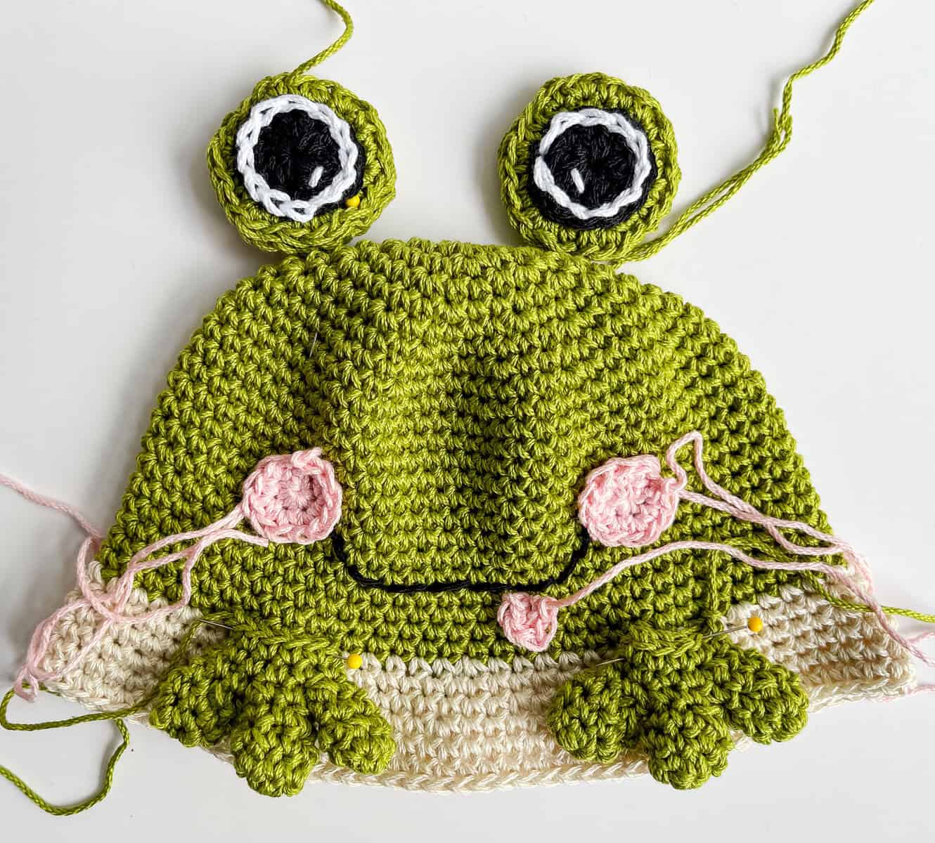 Frog Crochet Hat sewing process