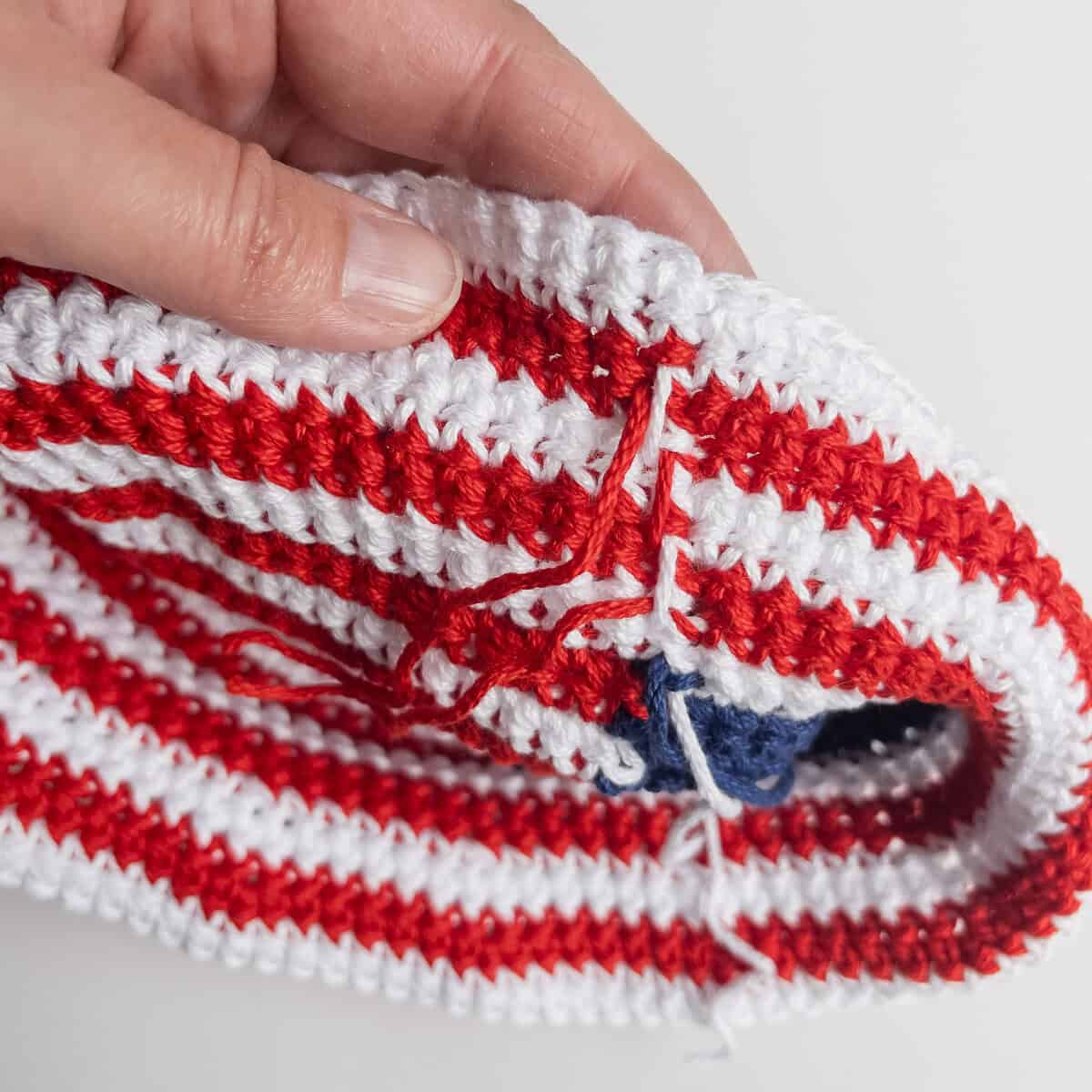 Color changing for each round of the American Flag hat